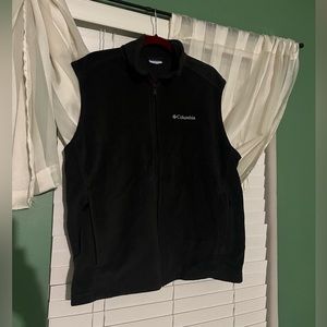 Columbia fleece vest